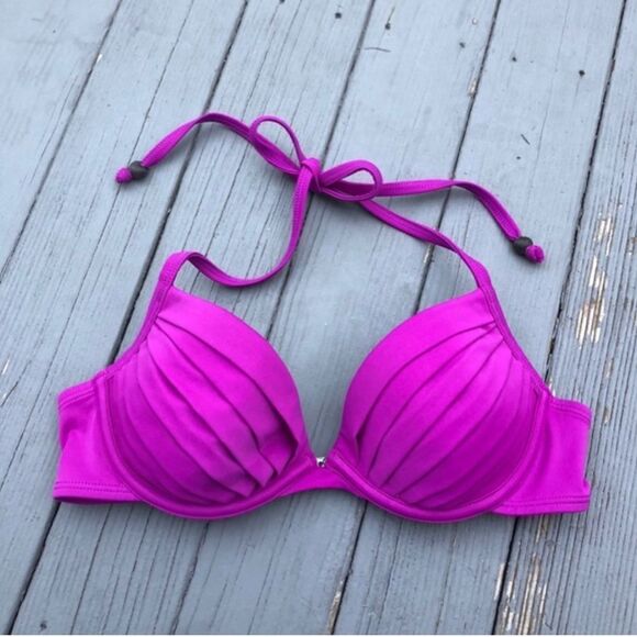 ✨H&M Fuchsia pleated halter underwire bikini top✨ - Picture 3 of 4